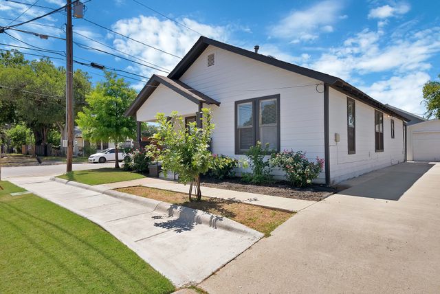 2724 E 12th Street, Fort Worth, TX 76111