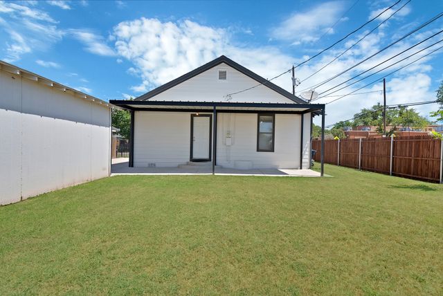 2724 E 12th Street, Fort Worth, TX 76111