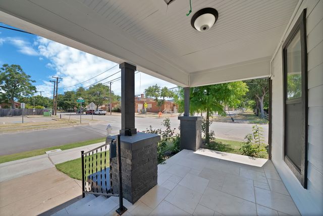 2724 E 12th Street, Fort Worth, TX 76111