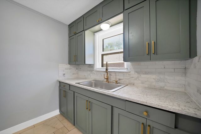 2724 E 12th Street, Fort Worth, TX 76111