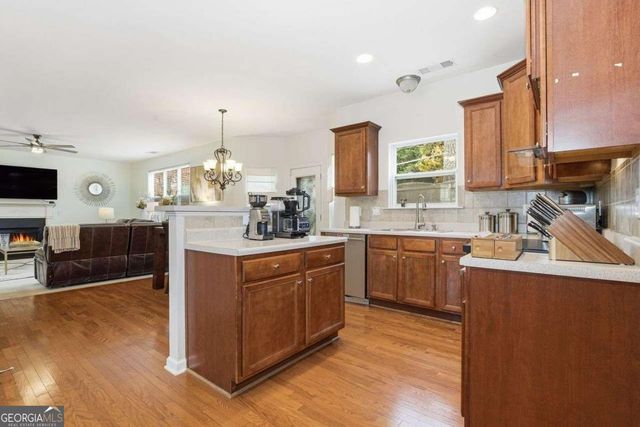 583 CROSSWINDS Circle, Marietta, GA 30008