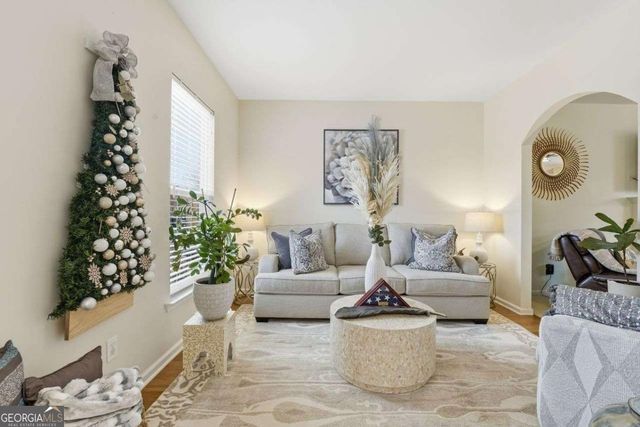 583 CROSSWINDS Circle, Marietta, GA 30008