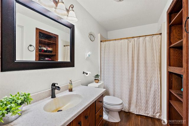 33811 87th Avenue S, Roy, WA 98580