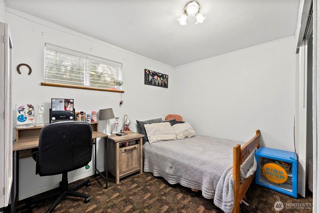 33811 87th Avenue S, Roy, WA 98580