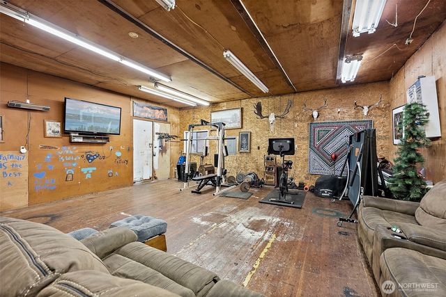 33811 87th Avenue S, Roy, WA 98580