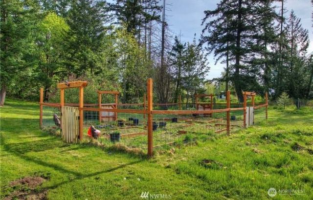 33811 87th Avenue S, Roy, WA 98580