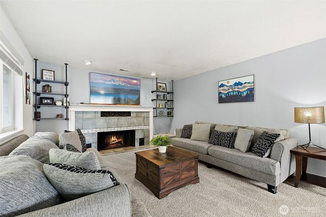 33811 87th Avenue S, Roy, WA 98580