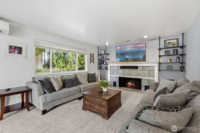 33811 87th Avenue S, Roy, WA 98580