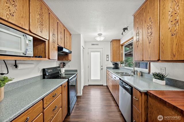 33811 87th Avenue S, Roy, WA 98580