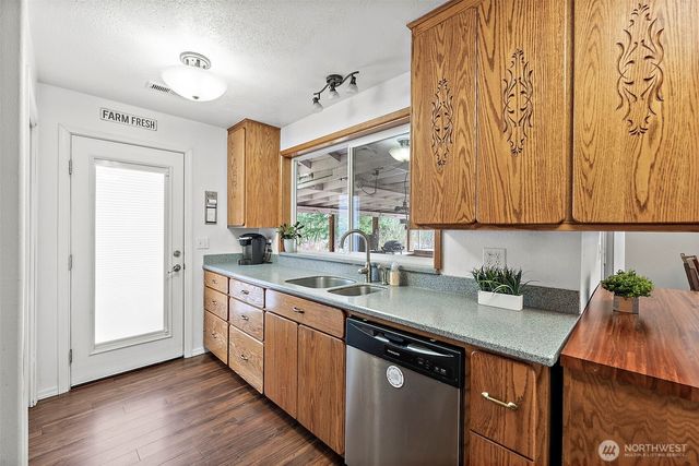 33811 87th Avenue S, Roy, WA 98580