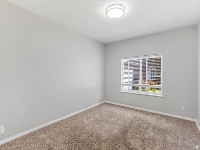 1057 DOXEY ST, Ogden, UT 84403