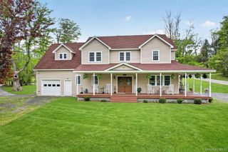 5 Decker Drive, Middletown, NY 10940