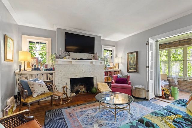 224 N Prospect Street, Rockford, IL 61107