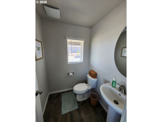 1011 STUBB Rd, Woodburn, OR 97071