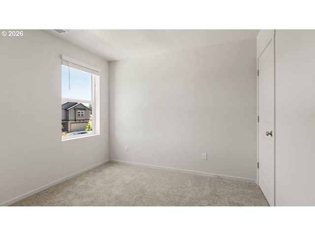 1011 STUBB Rd, Woodburn, OR 97071