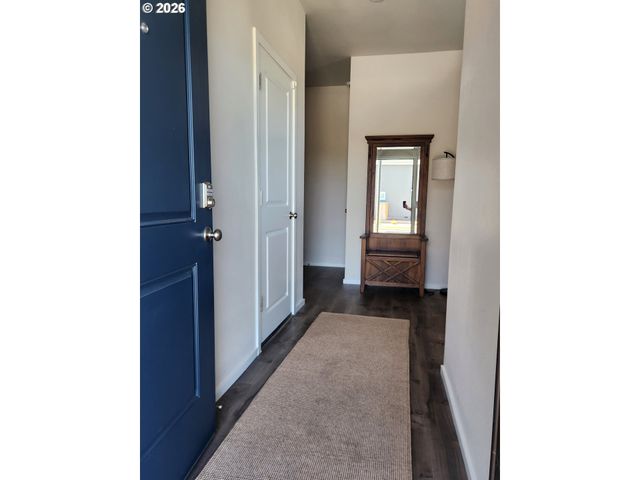 1011 STUBB Rd, Woodburn, OR 97071