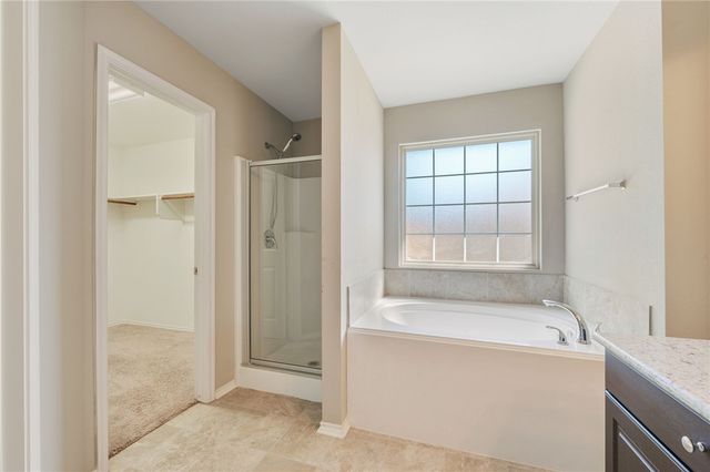 604 Heritage Drive, Navasota, TX 77868