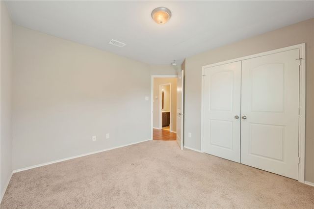 604 Heritage Drive, Navasota, TX 77868