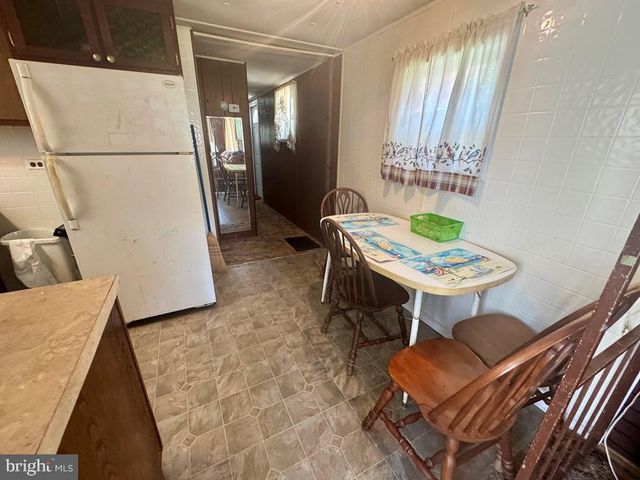 5122 SERENITY LN, Chincoteague Island, VA 23336