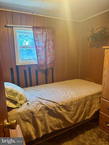 5122 SERENITY LN, Chincoteague Island, VA 23336