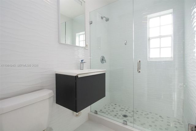 2727 Calusa St, Miami, FL 33133