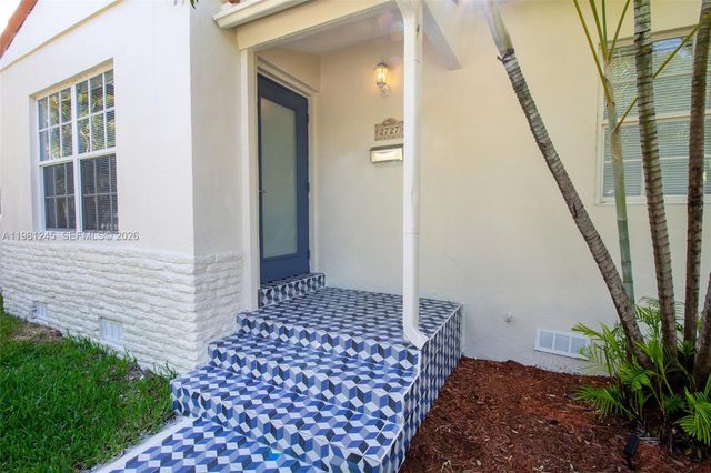 2727 Calusa St, Miami, FL 33133