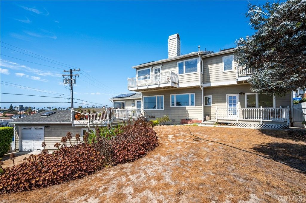 Image 31 of property listing at 304 Avenue E, Redondo Beach, CA 90277