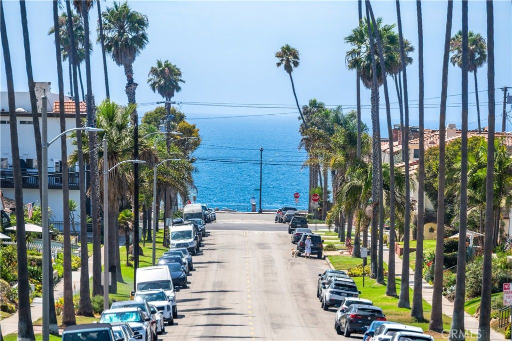 Image 34 of property listing at 304 Avenue E, Redondo Beach, CA 90277