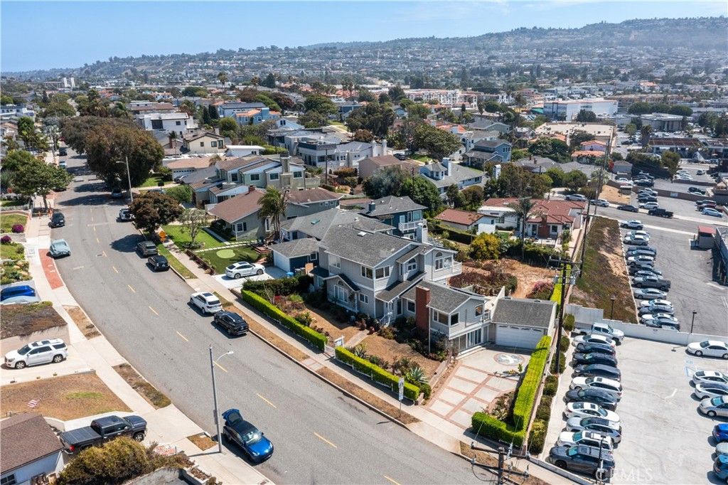 Image 37 of property listing at 304 Avenue E, Redondo Beach, CA 90277