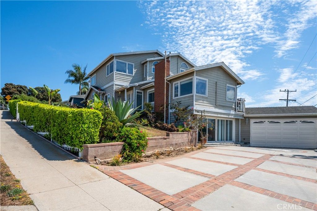 Image 7 of property listing at 304 Avenue E, Redondo Beach, CA 90277