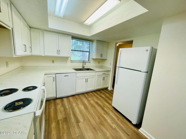112 Tomoka Meadows Boulevard, Ormond Beach, FL 32174