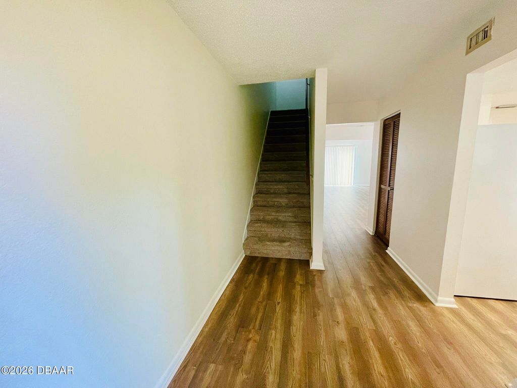 112 Tomoka Meadows Boulevard, Ormond Beach, FL 32174