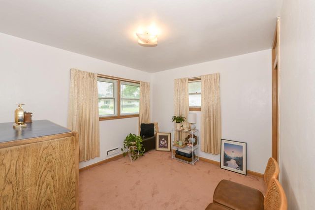 8100 W Lynmar TERRACE, Milwaukee, WI 53222