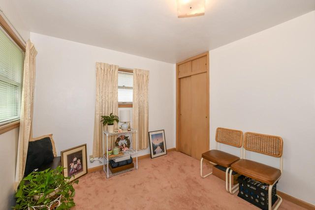 8100 W Lynmar TERRACE, Milwaukee, WI 53222