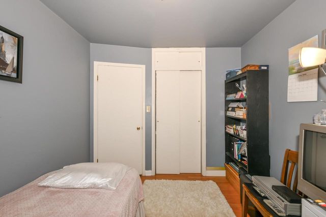 8100 W Lynmar TERRACE, Milwaukee, WI 53222
