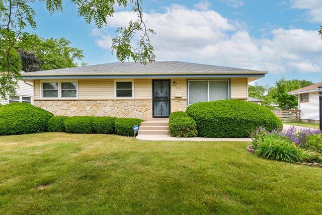 8100 W Lynmar TERRACE, Milwaukee, WI 53222