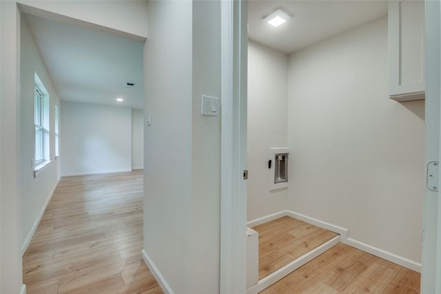 424 Stonewall Drive, Euless, TX 76039