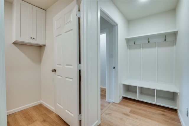 424 Stonewall Drive, Euless, TX 76039
