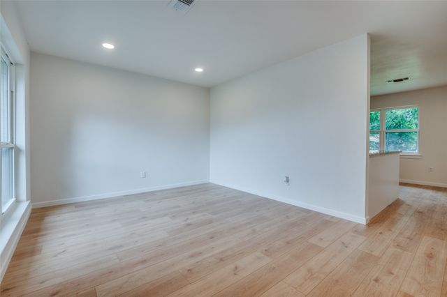 424 Stonewall Drive, Euless, TX 76039