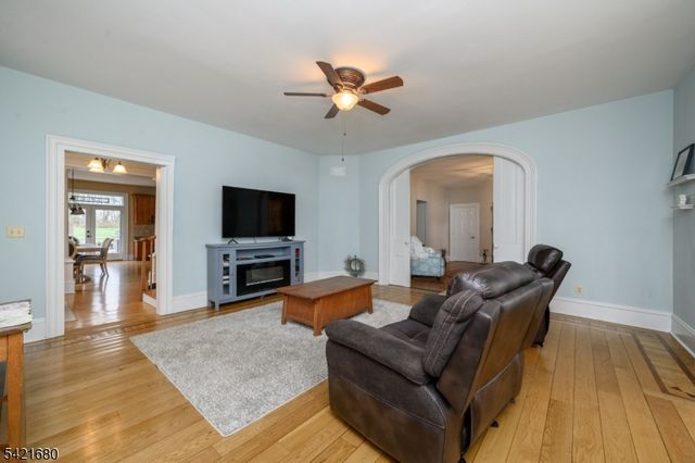 124 Rymon Rd, Washington Twp., NJ 07882