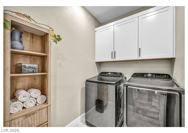 11682 Midnight Melody Avenue, Las Vegas, NV 89138