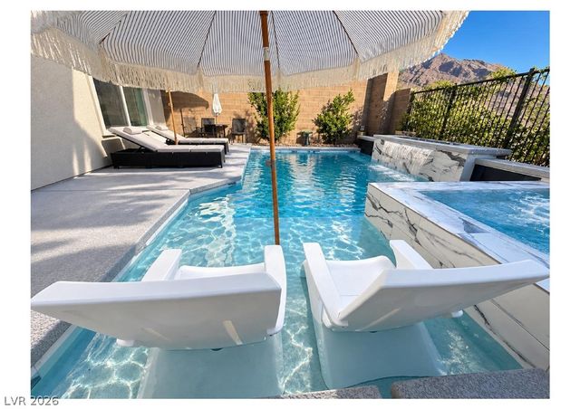 11682 Midnight Melody Avenue, Las Vegas, NV 89138