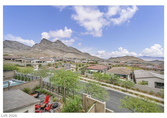 11682 Midnight Melody Avenue, Las Vegas, NV 89138