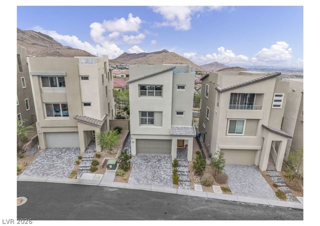 11682 Midnight Melody Avenue, Las Vegas, NV 89138