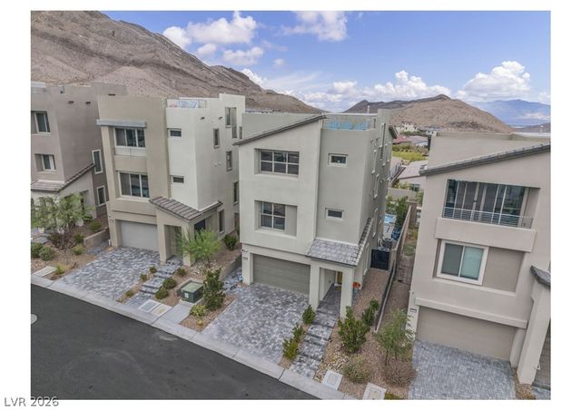 11682 Midnight Melody Avenue, Las Vegas, NV 89138