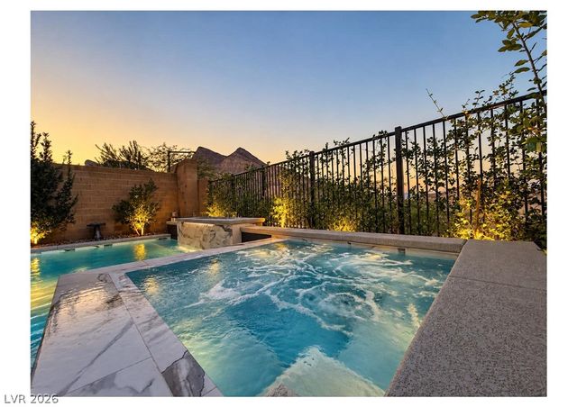 11682 Midnight Melody Avenue, Las Vegas, NV 89138
