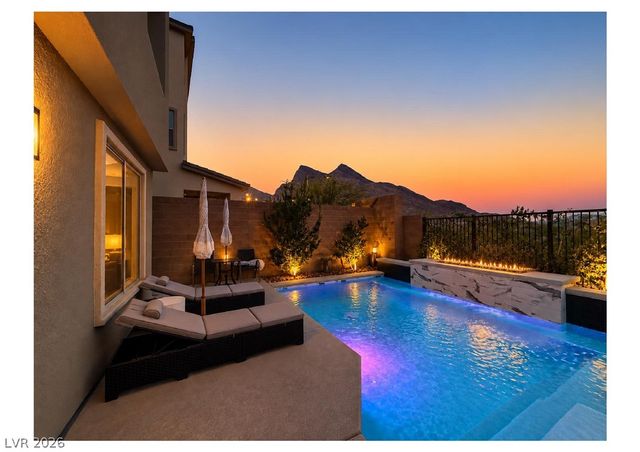 11682 Midnight Melody Avenue, Las Vegas, NV 89138