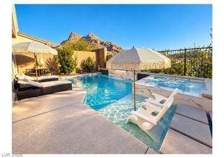11682 Midnight Melody Avenue, Las Vegas, NV 89138