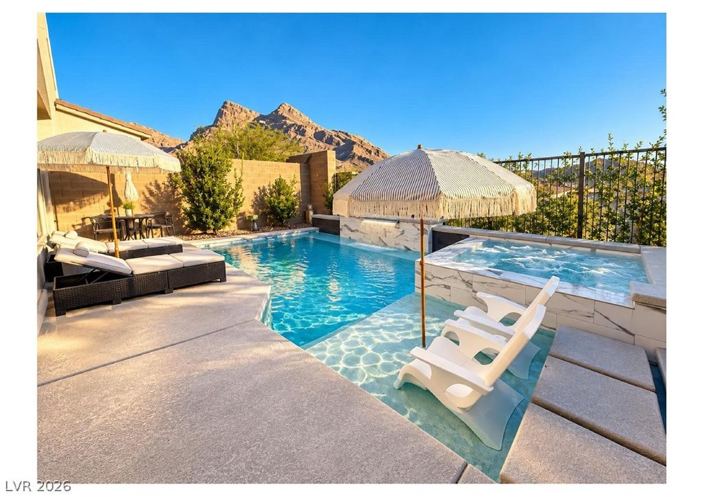 11682 Midnight Melody Avenue, Las Vegas, NV 89138