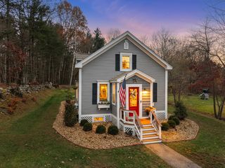 38 Bartley Hill Road, Londonderry, NH 03053